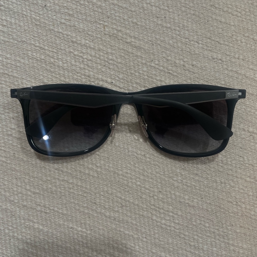 SOLD Ray-Ban Sunglasses RB4313 - Picture 3 of 8